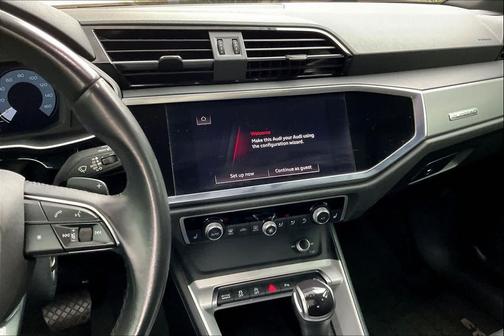 2022 Audi Q3 45 S line Premium