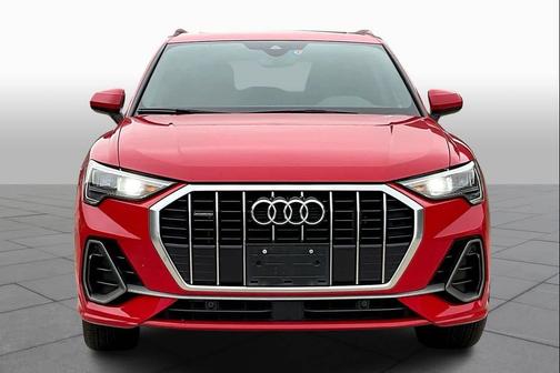 2022 Audi Q3 45 S line Premium