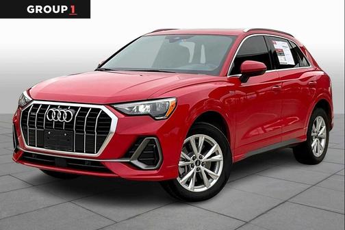 2022 Audi Q3 45 S line Premium