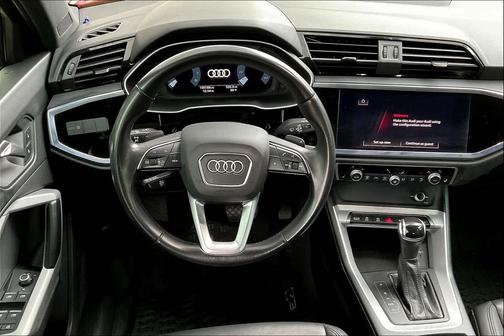 2022 Audi Q3 45 S line Premium