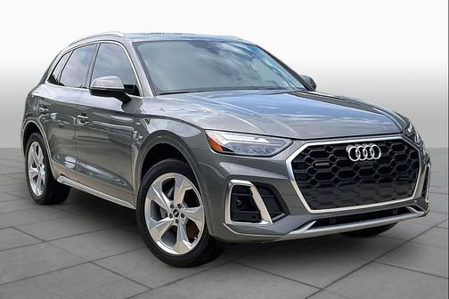 Chronos Gray Metallic 2023 Audi Q5 45 S line Premium Plus