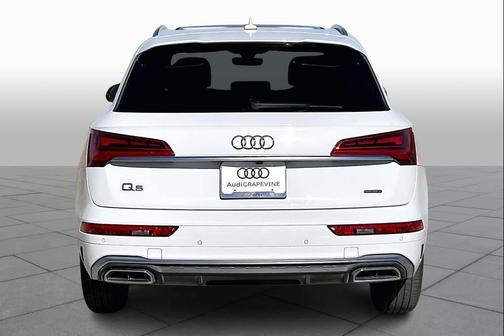 2022 Audi Q5 45 S line Premium