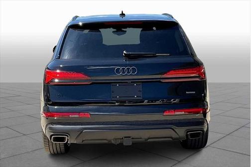 2025 Audi Q7 55 Premium Plus