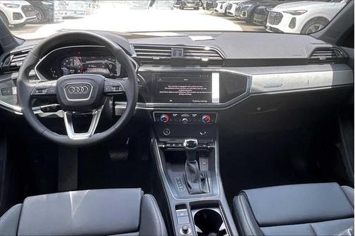 2025 Audi Q3 Premium 45 TFSI S line quattro Tiptronic