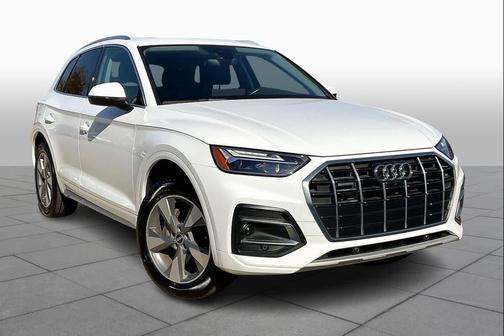 2023 Audi Q5 40 Premium Plus