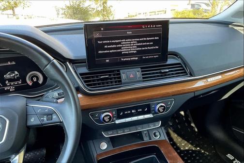 2023 Audi Q5 40 Premium Plus