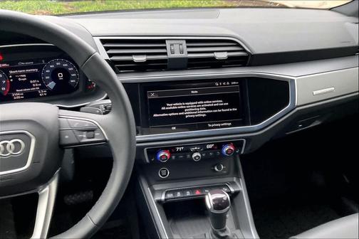 2025 Audi Q3 Premium 45 TFSI S line quattro Tiptronic