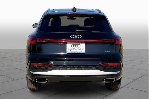 2025 Audi Q5 Premium TFSI quattro S tronic