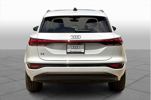 2025 Audi Q6 e-tron Premium Plus quattro