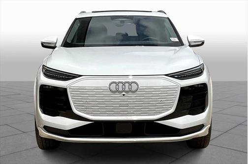 2025 Audi Q6 e-tron Premium Plus quattro