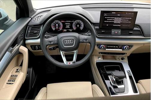 2024 Audi Q5 45 S line Premium Plus