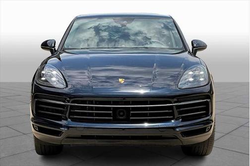 2022 Porsche Macan Base