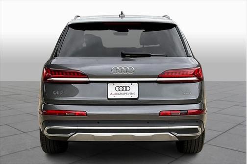 2022 Audi Q7 55 Premium Plus