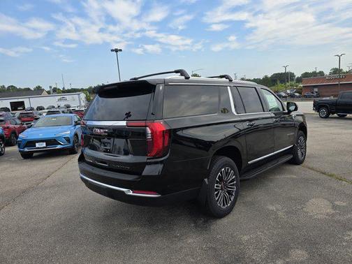 2025 GMC Yukon XL 4WD Elevation