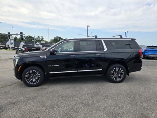 2025 GMC Yukon XL 4WD Elevation
