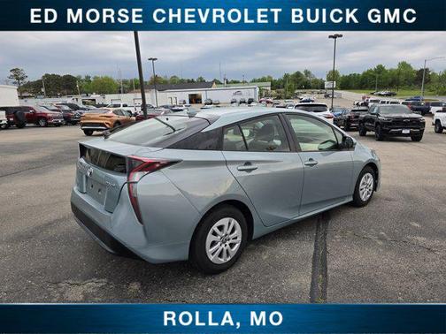 2016 Toyota Prius Two