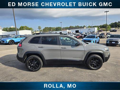 2022 Jeep Cherokee Trailhawk