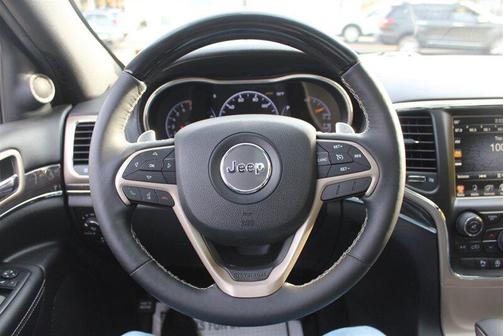 Bright White Clearcoat 2017 Jeep Grand Cherokee Overland