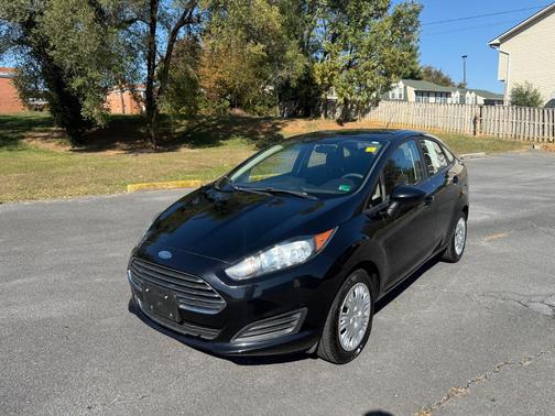 2017 Ford Fiesta S