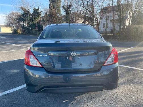 2015 Nissan Versa 1.6 S