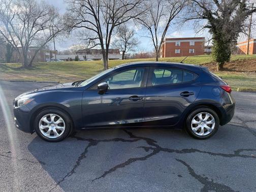 2015 Mazda Mazda3 i Sport