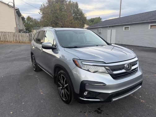 2019 Honda Pilot Touring 8-Passenger