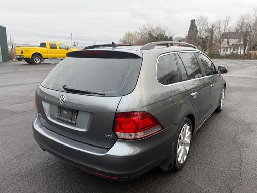 2012 Volkswagen Jetta SportWagen TDI
