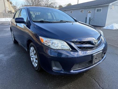2012 Toyota Corolla LE