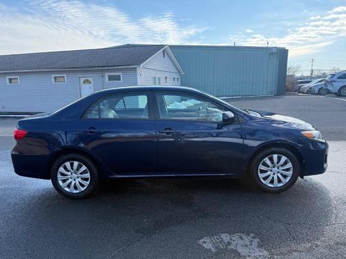 2012 Toyota Corolla LE
