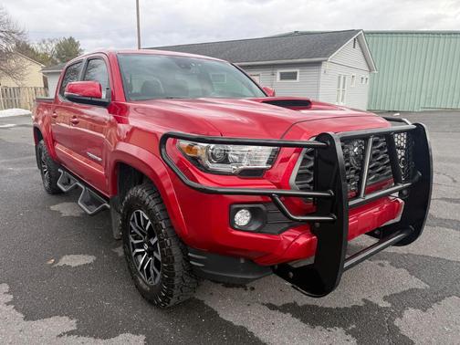 2023 Toyota Tacoma TRD Sport
