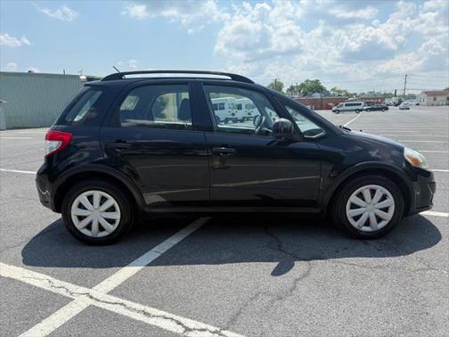 2010 Suzuki SX4 Base
