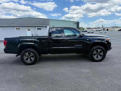 Black 2017 Toyota Tacoma TRD Sport