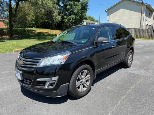 Tungsten Metallic 2017 Chevrolet Traverse 1LT