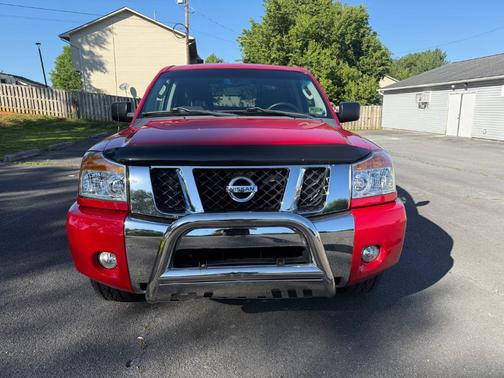 Red Alert 2011 Nissan Titan SV