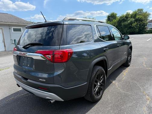 2019 GMC Acadia SLT-1
