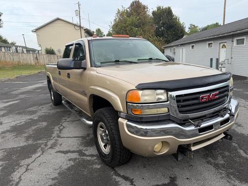 2005 GMC Sierra 3500 SLT Crew Cab