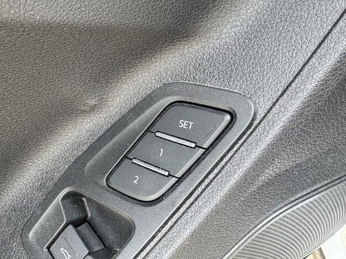 Glacier White Metallic 2022 Audi Q3 45 S line Premium Plus