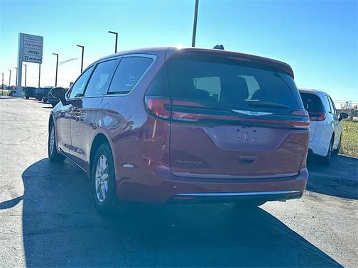 2026 Chrysler Pacifica L