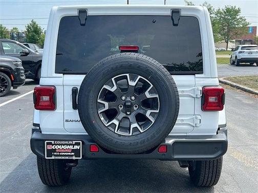 2025 Jeep Wrangler 4-Door Sahara 4x4