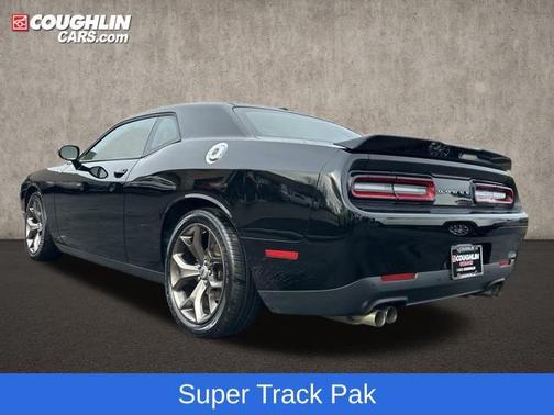 2017 Dodge Challenger SXT
