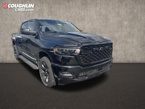 Diamond Black Crystal Pearlcoat 2025 RAM 1500 Tradesman