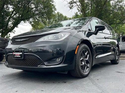 2020 Chrysler Pacifica Touring