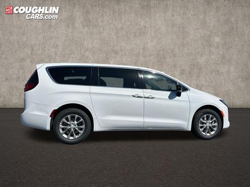Pw7 2027 Chrysler Pacifica L