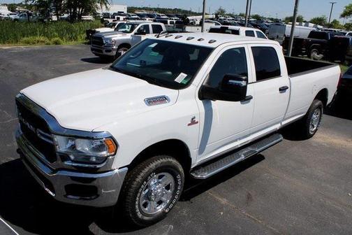 2024 RAM 3500 Tradesman Crew Cab 4x4 8' Box