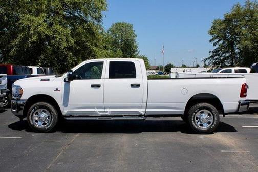 2024 RAM 3500 Tradesman Crew Cab 4x4 8' Box