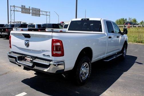 2024 RAM 3500 Tradesman Crew Cab 4x4 8' Box