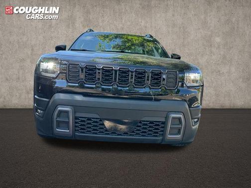Diamond Black Crystal Pearlcoat 2026 Jeep Cherokee Limited