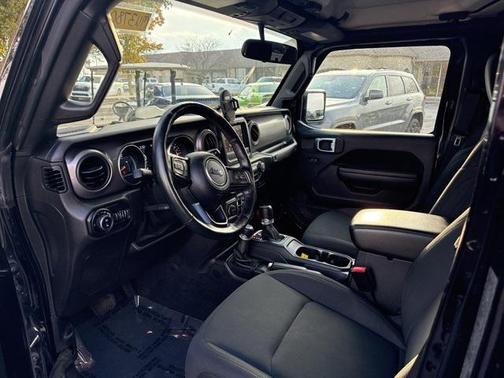 2021 Jeep Gladiator Willys 4x4