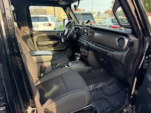 2021 Jeep Gladiator Willys 4x4