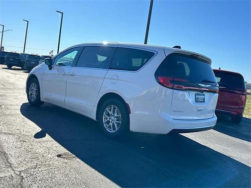 2026 Chrysler Pacifica L